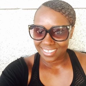 Meet your Posher, Monica